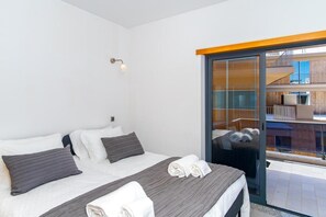 Iron/ironing board, WiFi, bed sheets - Apartment 'Parque Atlântico' with Sea View, Wi-Fi and Air Conditioning (Quarteira)