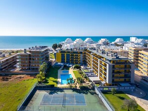 Exterior - Apartment 'Parque Atlântico' with Sea View, Wi-Fi and Air Conditioning (Quarteira)