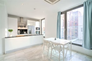 Apartment | Private kitchen - 1-bedroom Lodge Stay in Antwerp (Antwerp)