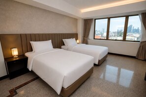 Phòng đôi hoặc 2 giường đơn Deluxe, không hút thuốc, quang cảnh thành phố | Truy cập Internet không dây miễn phí 