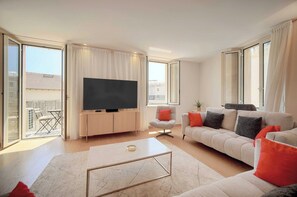 Apartment | Living area - Stunning Apartment a/c 6P With Sea View - Cannes (Cannes)