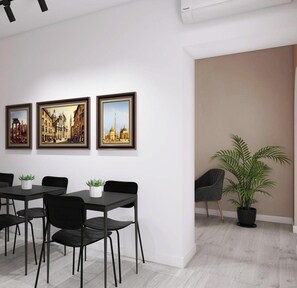 Dining - Apartment 'Suite Con Balcone' with Sea View, Wi-Fi and Air Conditioning (Rome)