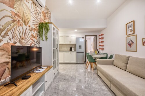 Luxury maisonette with yard in central Malta RIAN1-1