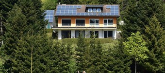 Charming Apartment Birke – Opposite Ski Lift with Private Terrace, Garden & Green Views