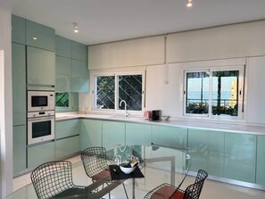 Fridge, microwave, oven, stovetop - Sunny Waves (Torremolinos)