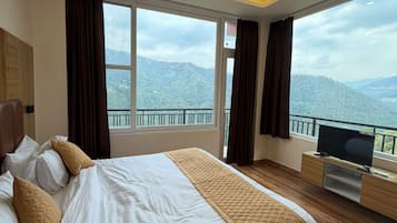 Luxury Room, Mountain View | Free WiFi, bed sheets