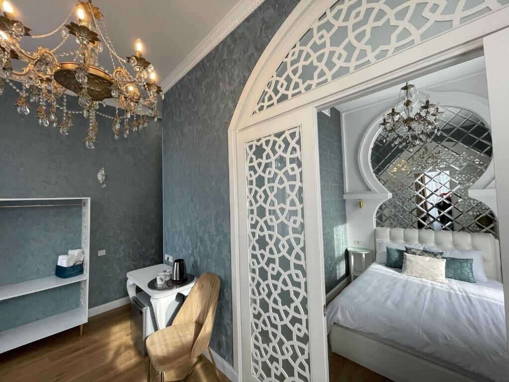 Suite, balkon, pemandangan kota | Kedap suara, setrika/meja setrika, dan Wi-Fi gratis