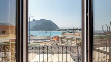 Apartment, 1 Bedroom, Balcony, Sea View | Water view