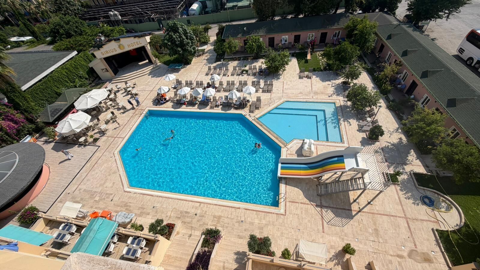 Piscine extérieure (ouverte en saison)
