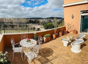 Junior Suite, Balcony, City View | Terrace/patio - Terrazza Urania (Rome)
