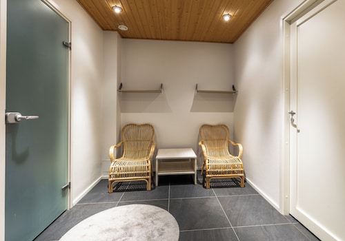 Modern 3BR Apt Next to Ski Slopes
