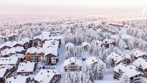 Modern 3BR Apt Next to Ski Slopes