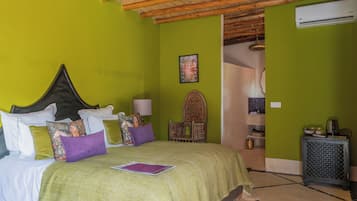 Deluxe Double or Twin Room, Garden View | Premium bedding, minibar, in-room safe, blackout drapes