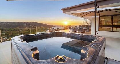 Villa Bella Grande | Luxury Estate + Casita