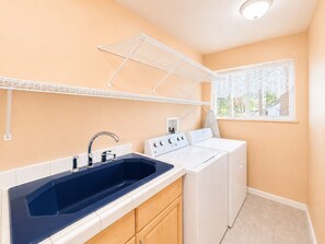 Interior - NEW Spacious Lake Tahoe Retreat, Pool Table, Close to Town & Beaches (SL101) (Stateline)
