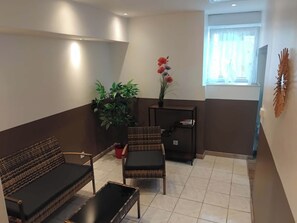 Interior - Detached house with view of the 4 fils aymon (Bogny-sur-Meuse)