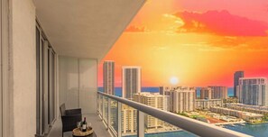 Property grounds - Waterway Views 2BR · Beachwalk High Floor (Hallandale Beach)