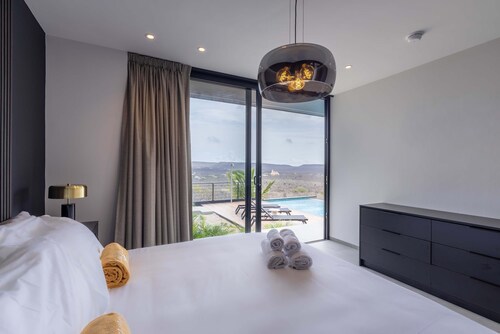Sunrise Paradise at Coral Estate