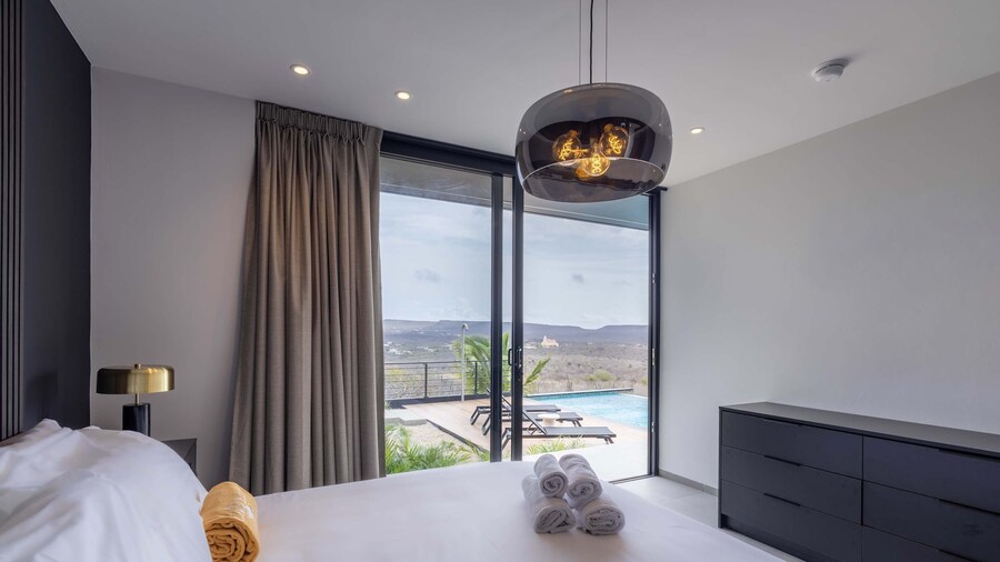 Sunrise Paradise at Coral Estate