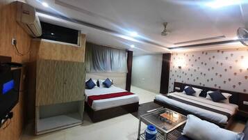 Desk, laptop workspace, free WiFi