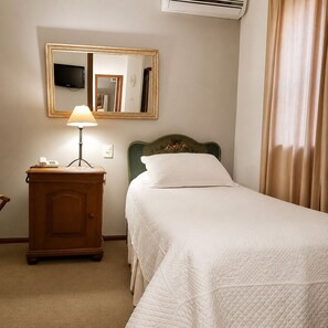 Free WiFi, bed sheets