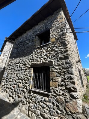 Esterni