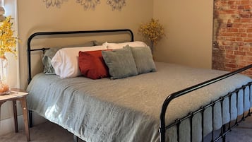 Ferros/tábuas de passar roupa, Wi-Fi, roupa de cama