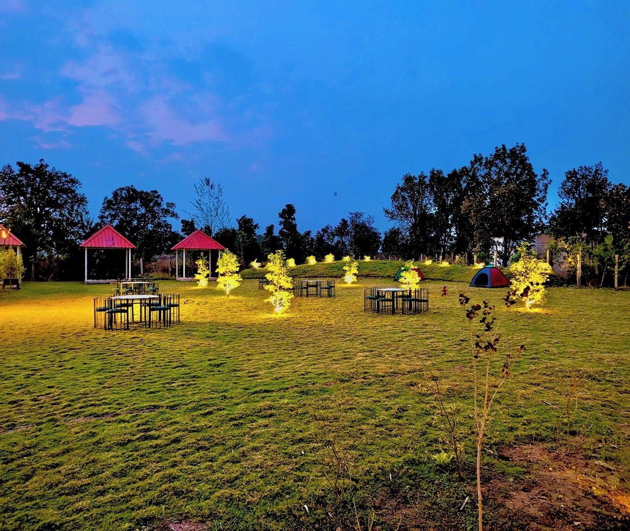 Tempat makan outdoor