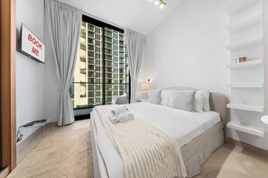 Iron/ironing board, WiFi, bed sheets - Free housekeeping visits during your stay - StayShort - Studio in Jumeirah Village Circle for 2 with Balcony! (JVC)