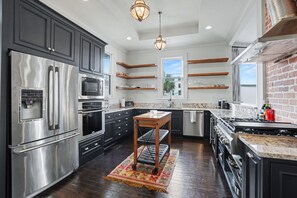 Fridge, microwave, oven, stovetop - Maison Barnard | Starland's Most Stunning Home + Private Pool, Event Space (Savannah)
