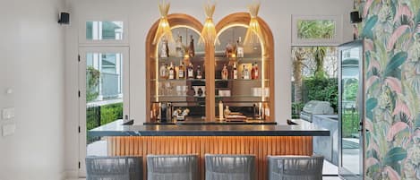 Bar (in der Unterkunft)