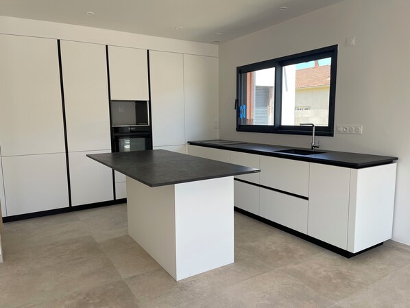 Private kitchen - Villa d'archi 2025 10min from Montpellier and beaches. (Mauguio)