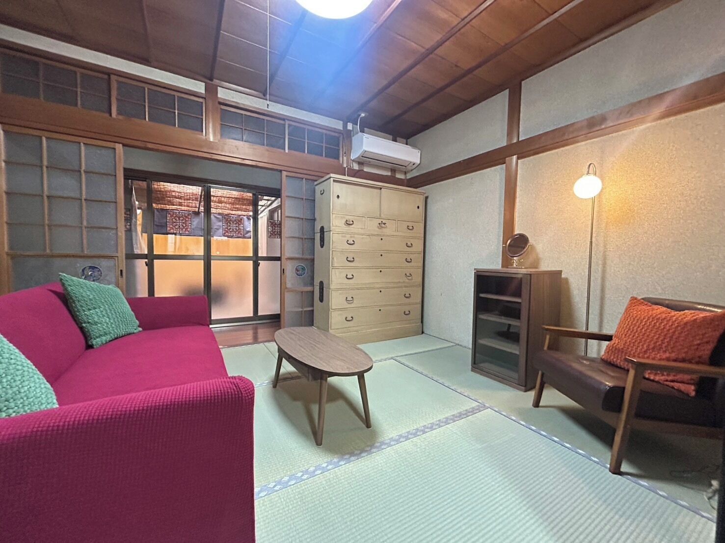 บ้านพัก, ปลอดบุหรี่ | บริเวณนั่งเล่น