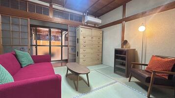House, Non Smoking | Living area