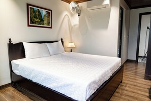 Junior Suite, Balcony, City View | Desk, free WiFi - TAM COC HA ANH HOTEL (Hoa Lu)