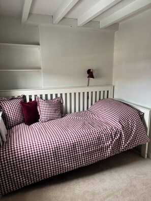 House, 2 Bedrooms, Fireplace, City View - Quaint Townhouse in the Centre of Chipping Norton (Chipping Norton)