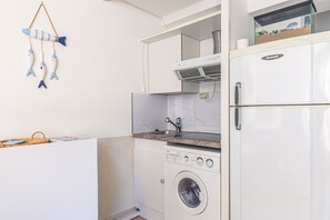 Interior - Apartment 'Charmant L'Oasis' with Shared Pool, Private Terrace and Private Garden (Dolus-d'Oléron)