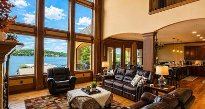 Luxury Lakefront 6BD/5BA/Pool/Dock/MovieTheater-18