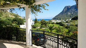 3 bedrooms - Peaceful Retreat - Kefalos Stay With Patio Views (Kos)