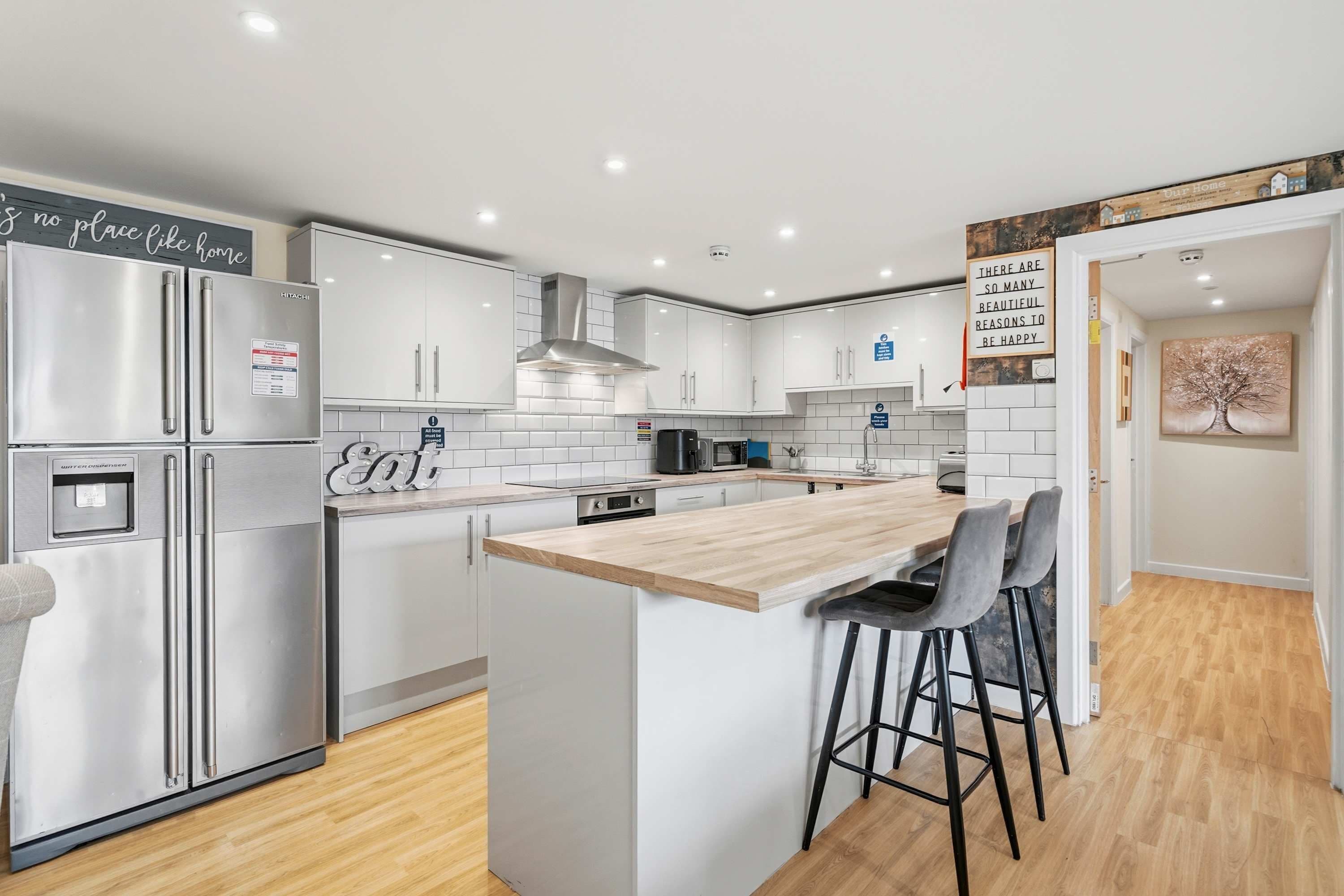 House | 6 bedrooms, Internet