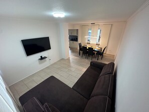 Living area - Vrbo Property (Neumünster)