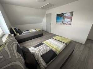 Room - Vrbo Property (Neumünster)