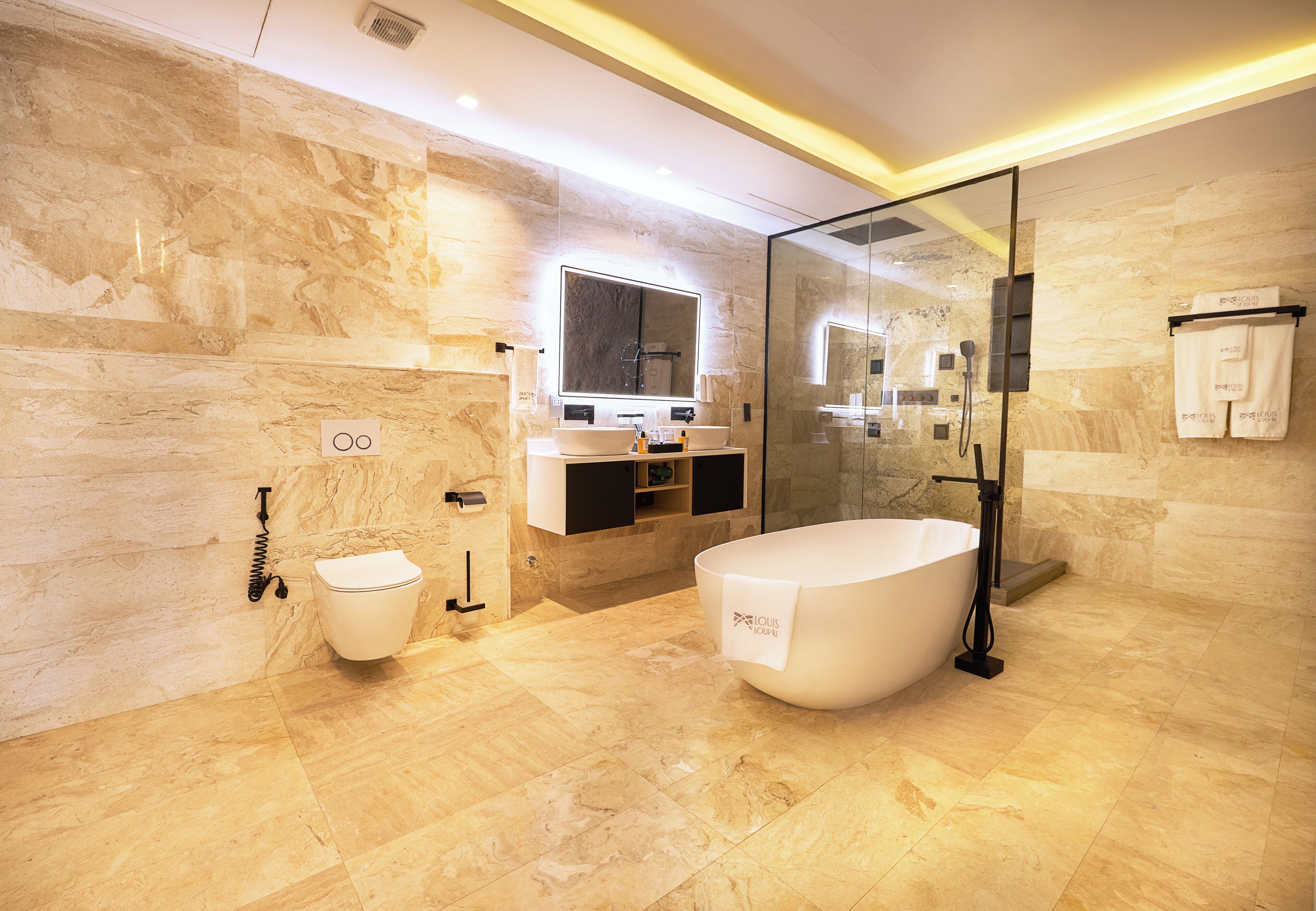 Presidential-Doppelzimmer, Balkon, Poolblick | Badezimmer
