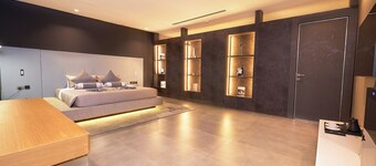 Louis Louvre Hotel