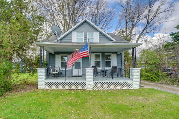 House (3 Bedrooms) | Front of property