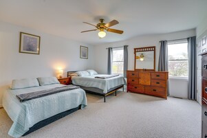 House (3 Bedrooms) | Interior