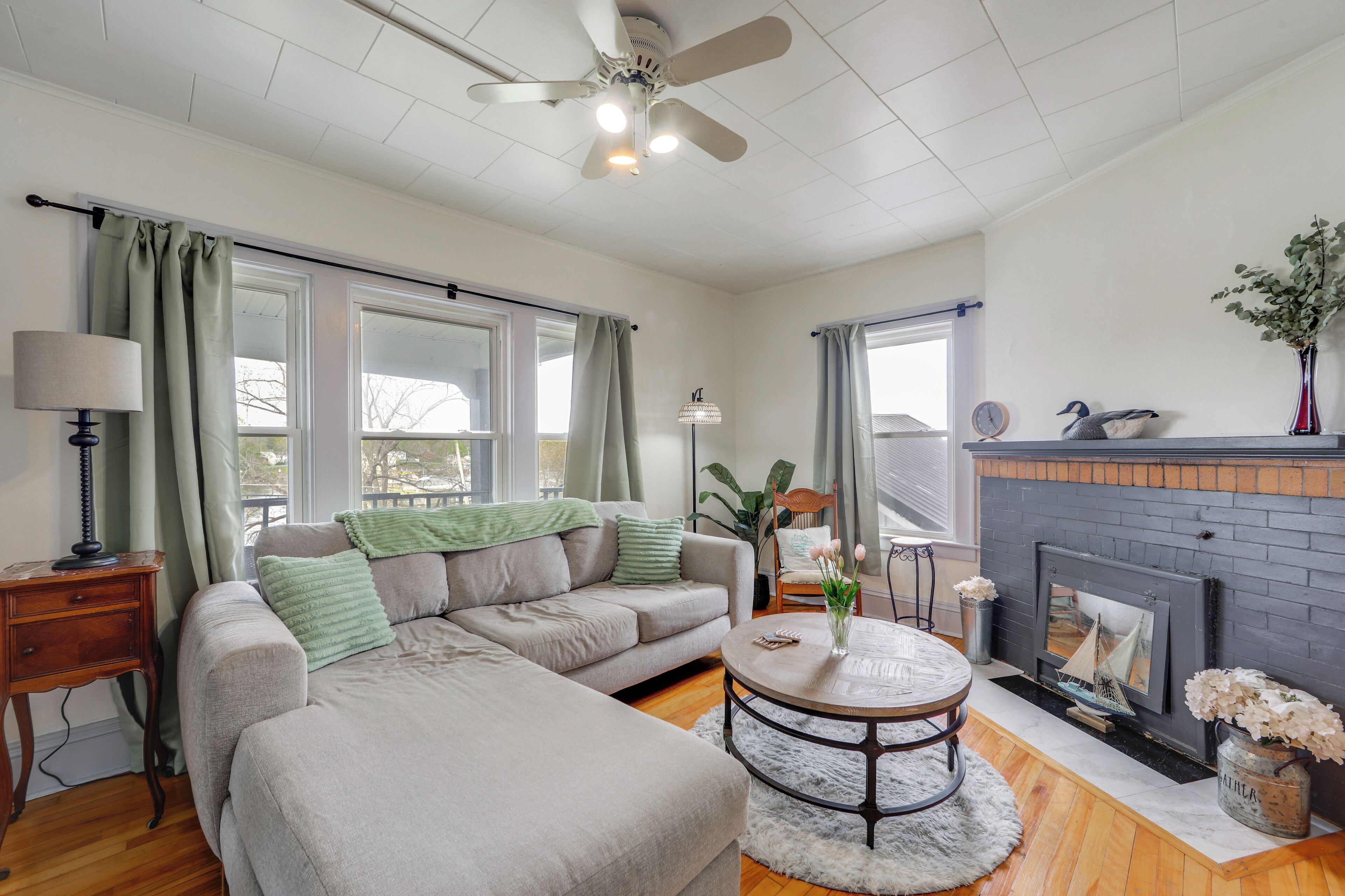 Apartment (2 Bedrooms) | Front of property