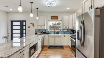 Nhà (2 Bedrooms) | Nội thất