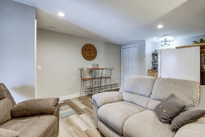 Apartment (0 Bedroom) | Interior - 2 Mi to Downtown Port Huron! Couple's Getaway (Port Huron)