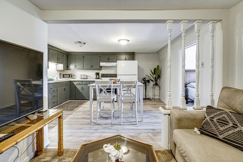 Waterfront Condo 2 Mi to Historic Dtwn Port Huron!